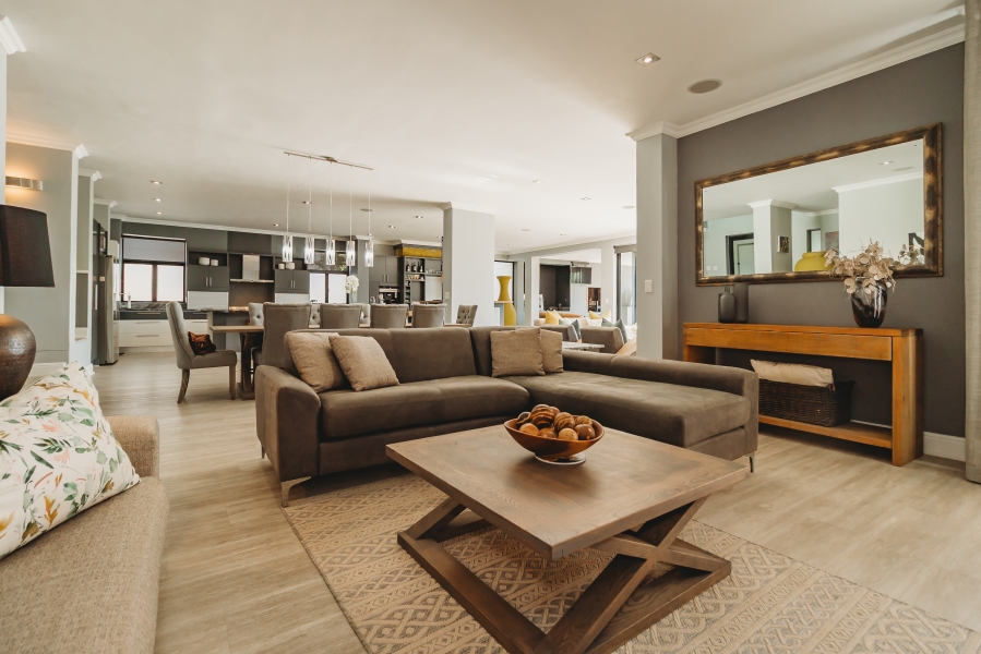 4 Bedroom Property for Sale in Herolds Bay Western Cape